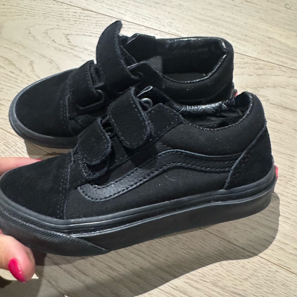 Vans Kids Black Velcro Sneakers